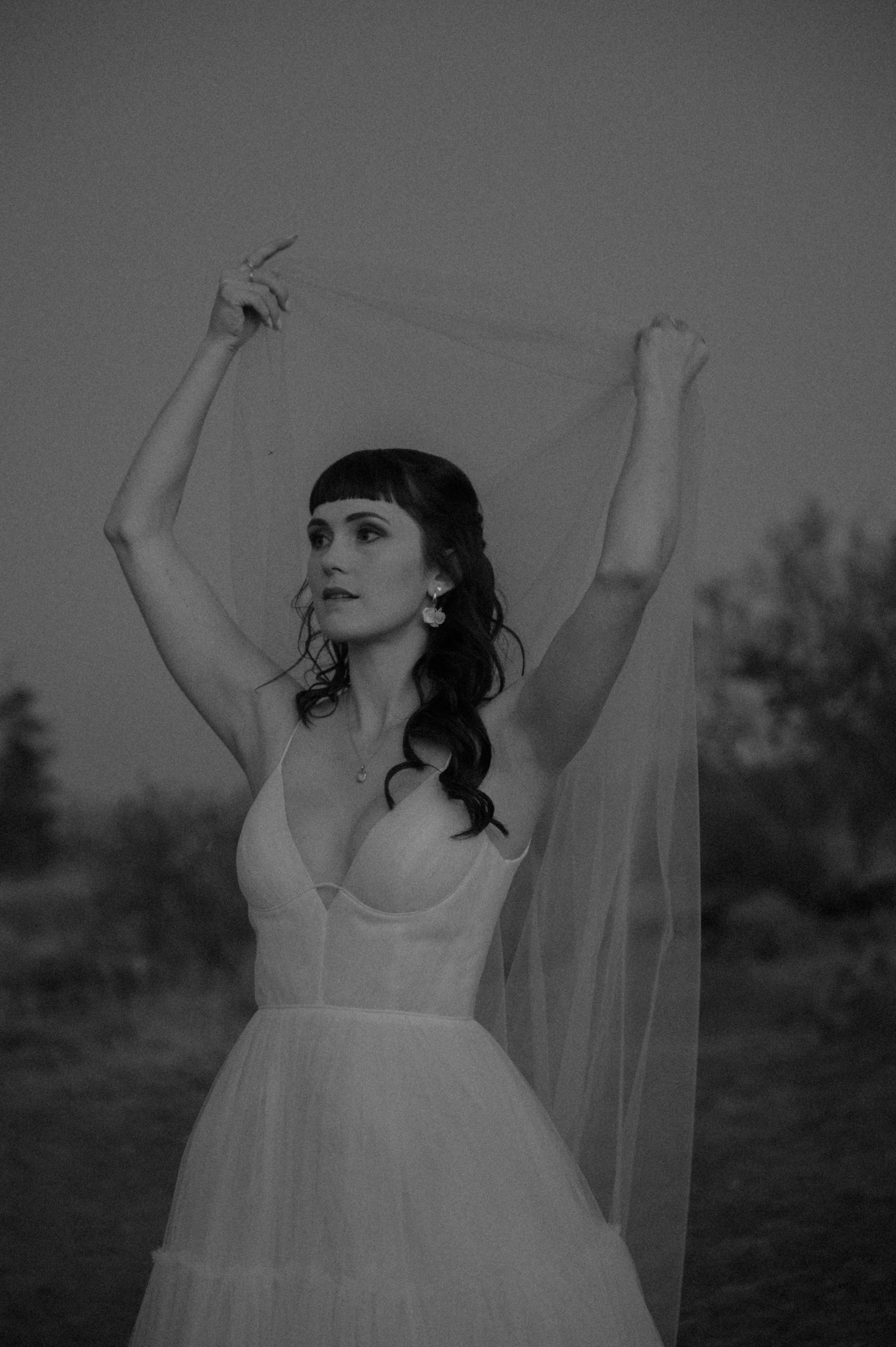 SANTOLINA. UK10 - Preloved Wedding Dress