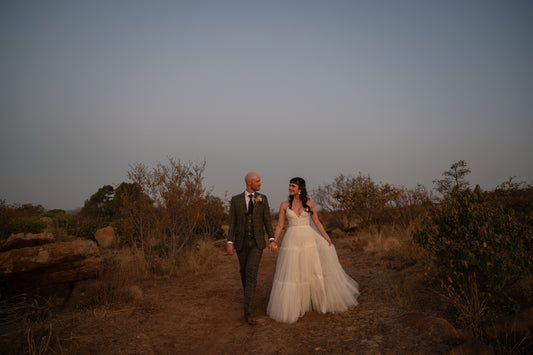 SANTOLINA. UK10 - Preloved Wedding Dress