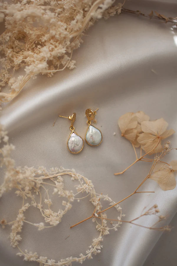 Vintage pearl hot sale earrings wedding