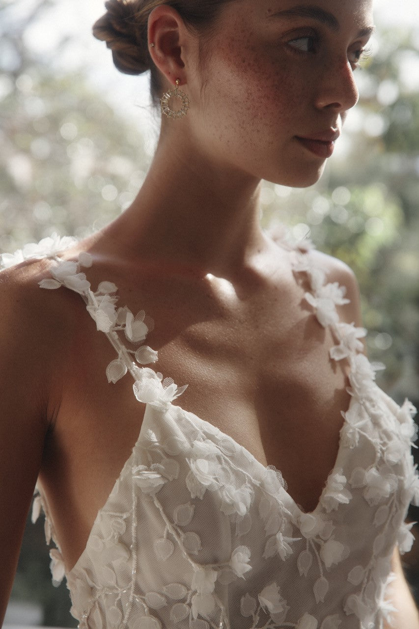 Calluna Wedding Dress by Alena Leena