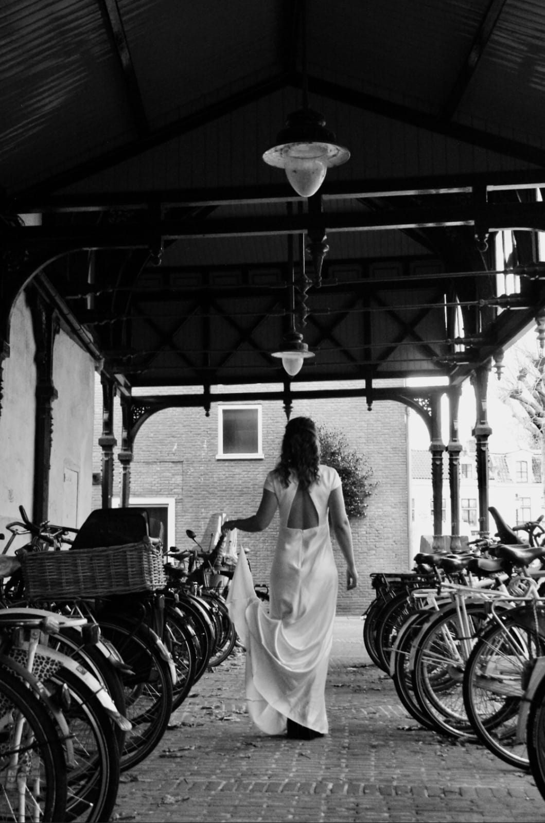 BRONWYN. UK8- Preloved Wedding Dress