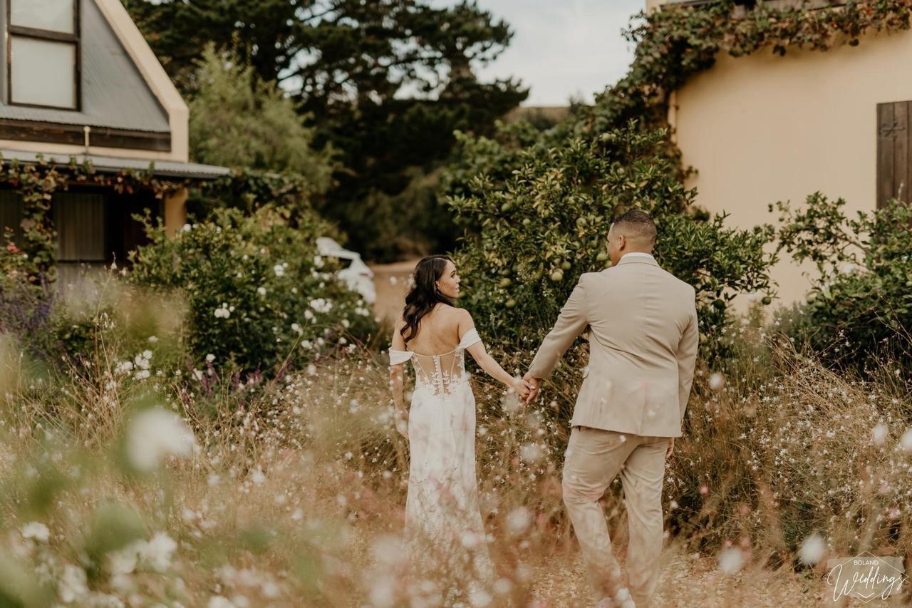 ARYA UK0 - Preloved Wedding Dress