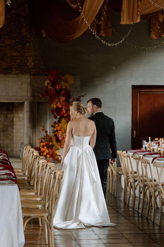 DAHLIA. UK14- Preloved Wedding Dress