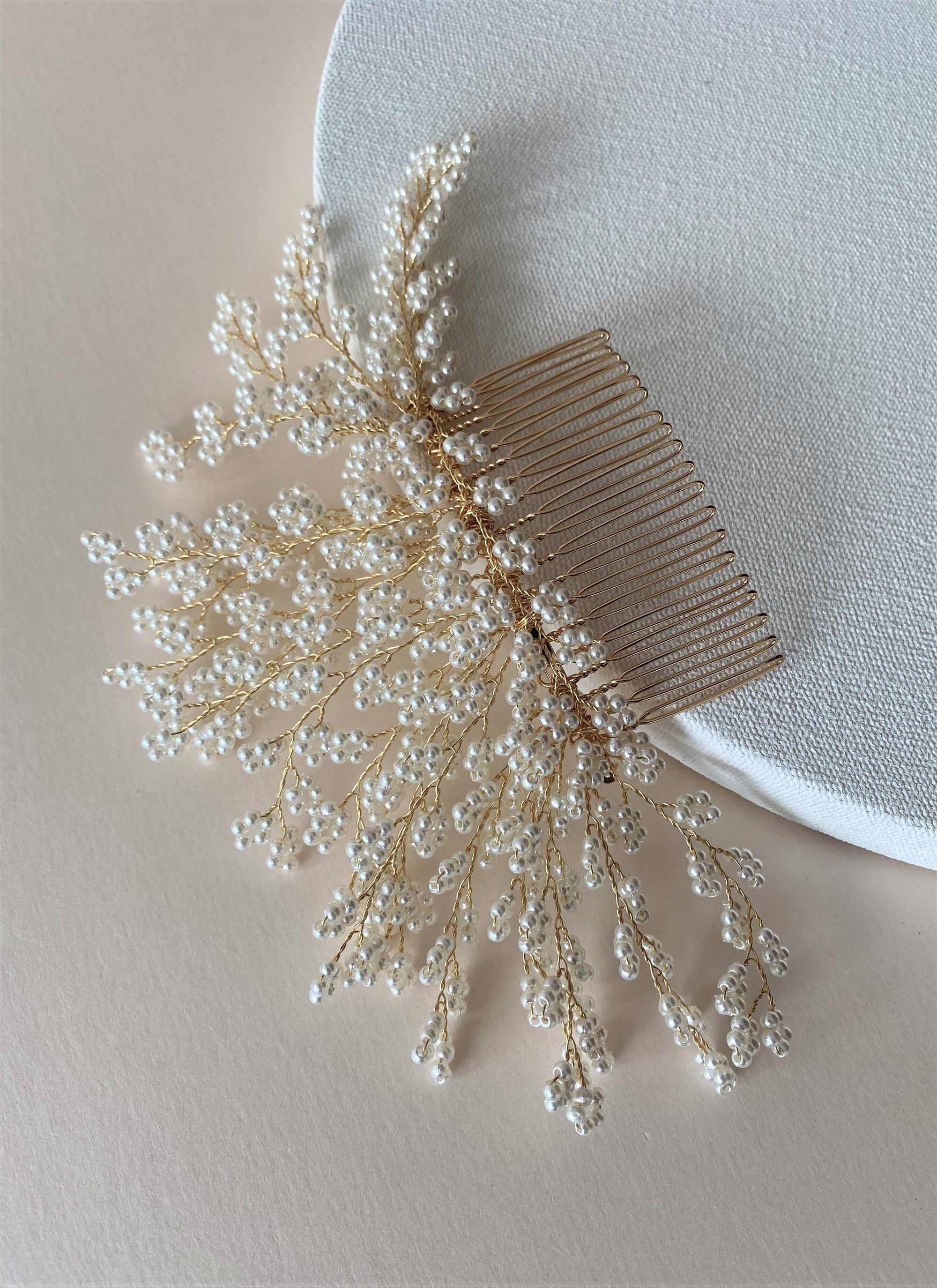 Vivian Comb - Wedding Boutique
