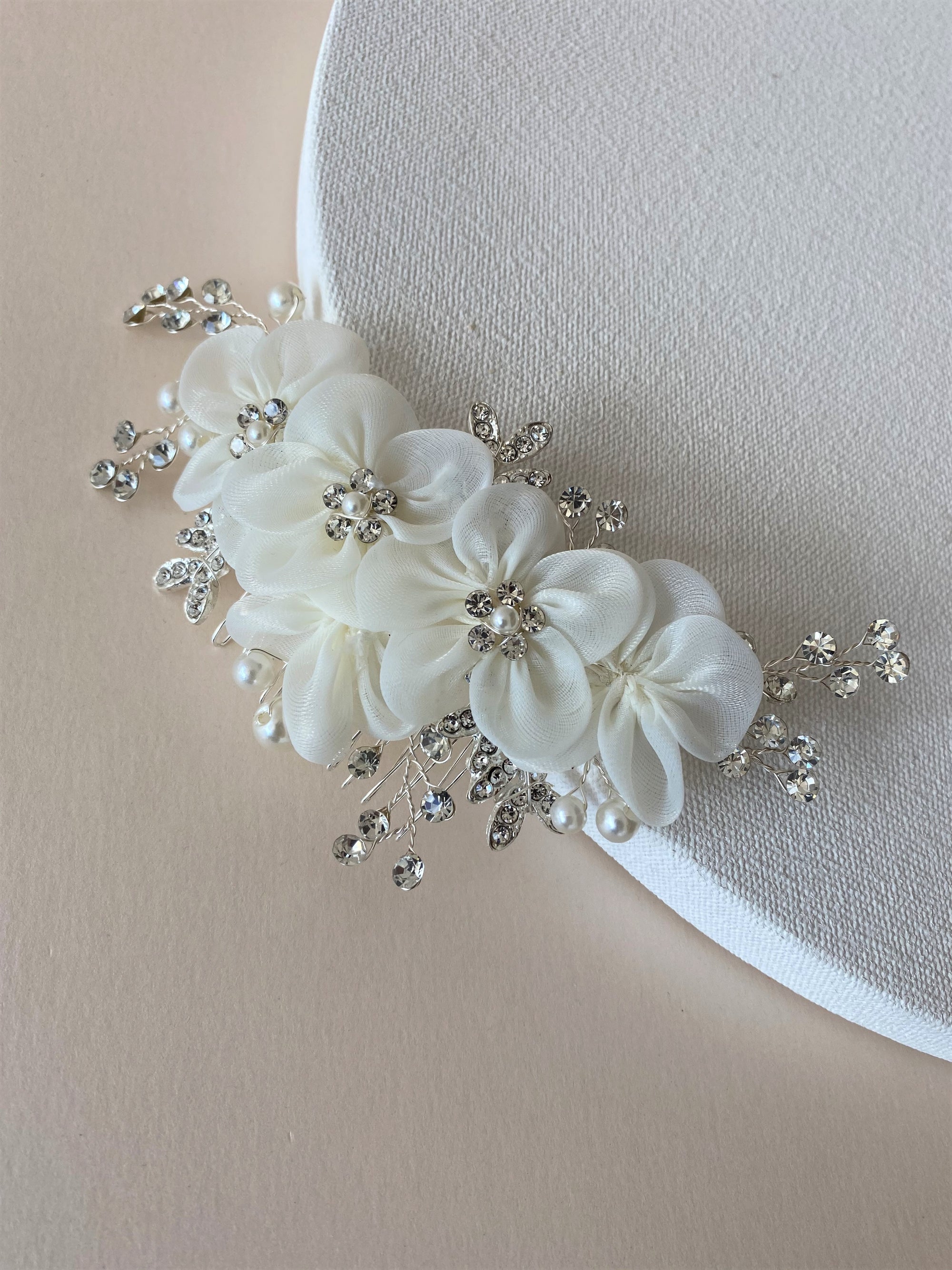 Esther comb - Wedding Boutique