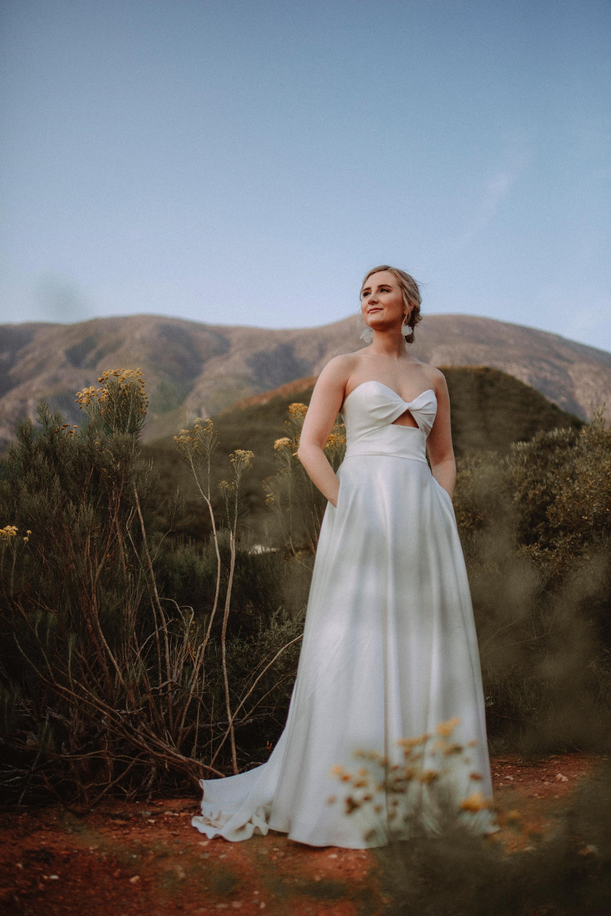LINDSEY. UK8 - Preloved Wedding Dress