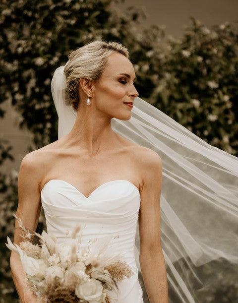 ARYA. UK6 - Preloved Wedding Dress