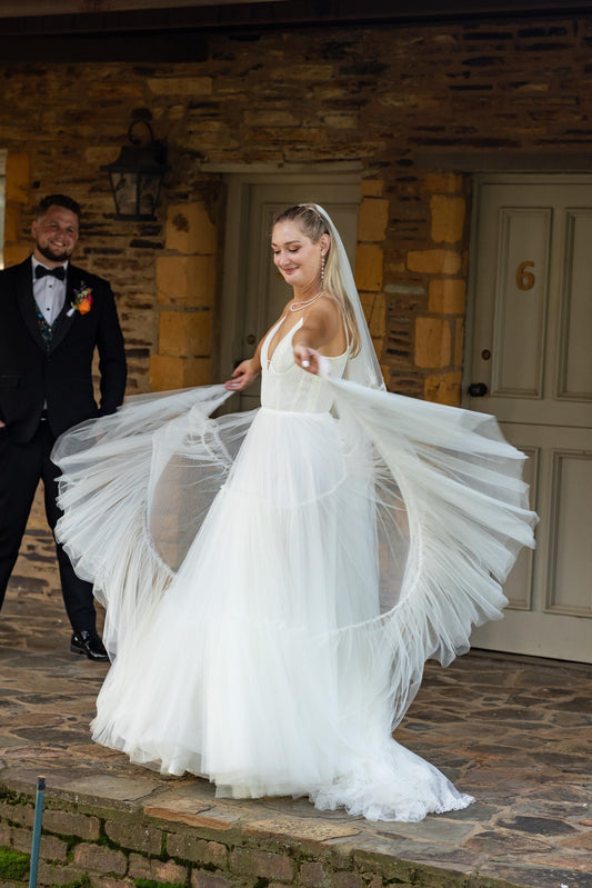 Santolina. UK8 - Preloved Wedding Dress