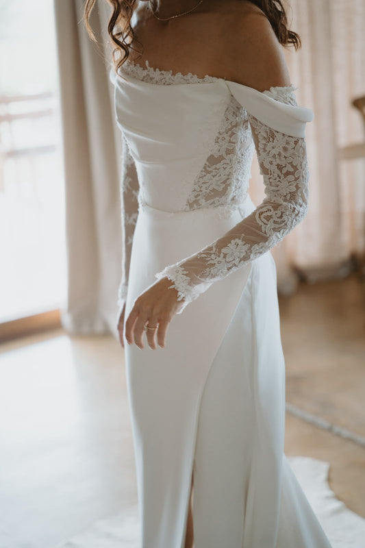 VERONICA. UK8 - Preloved Wedding Dress