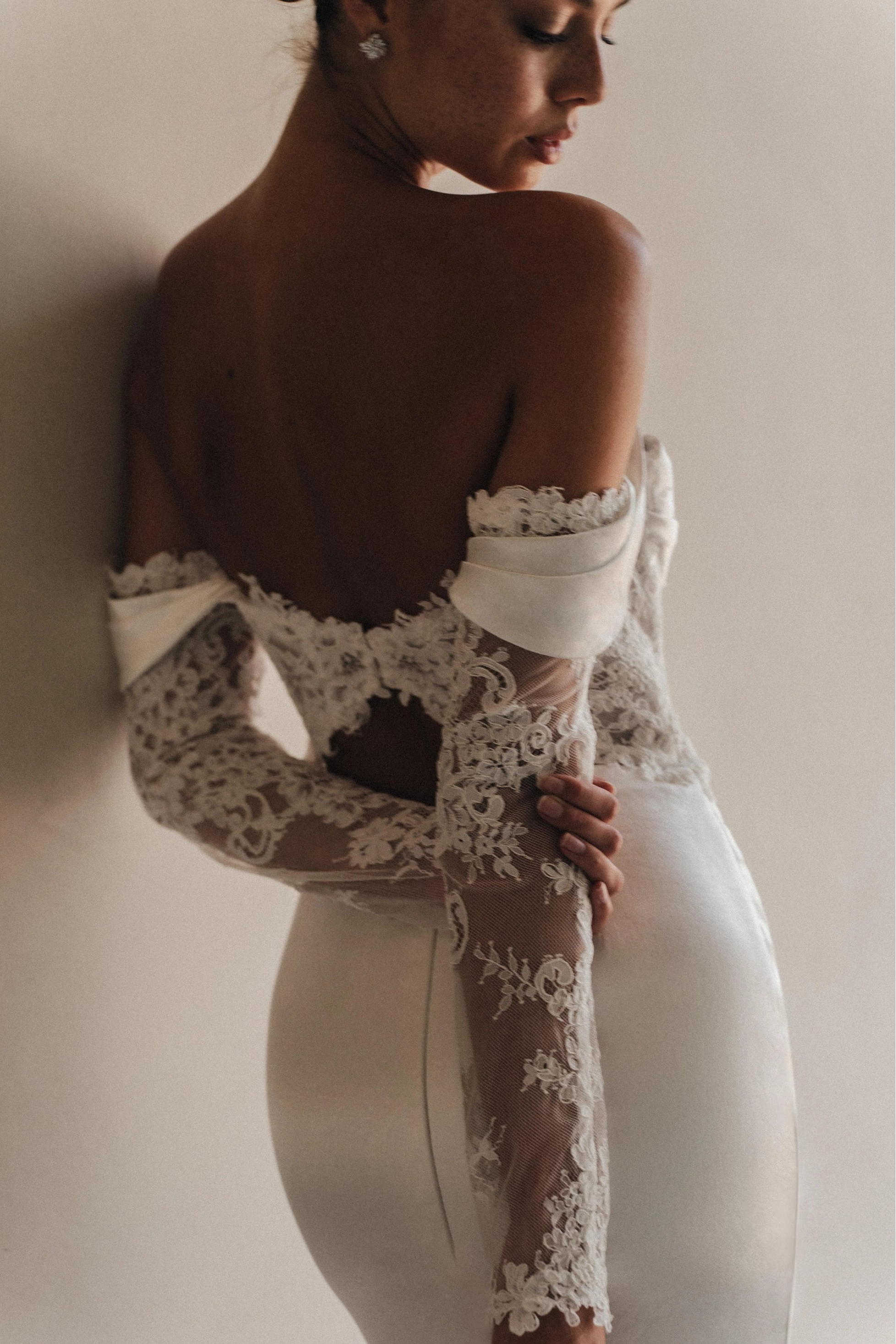 Veronica | UK12 Sample