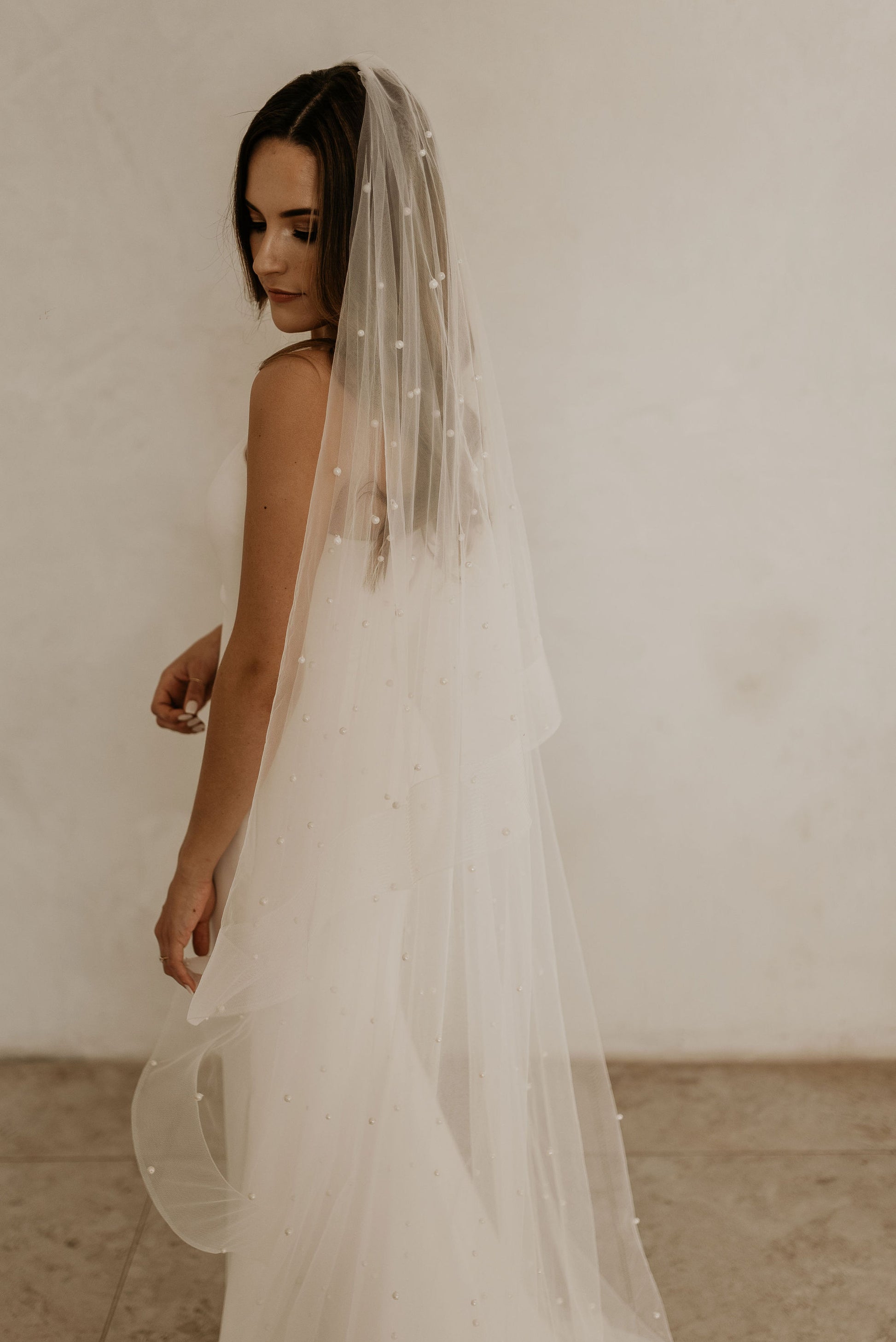 Pearl Veil with a Horse Hair Trim - Wedding Boutique 