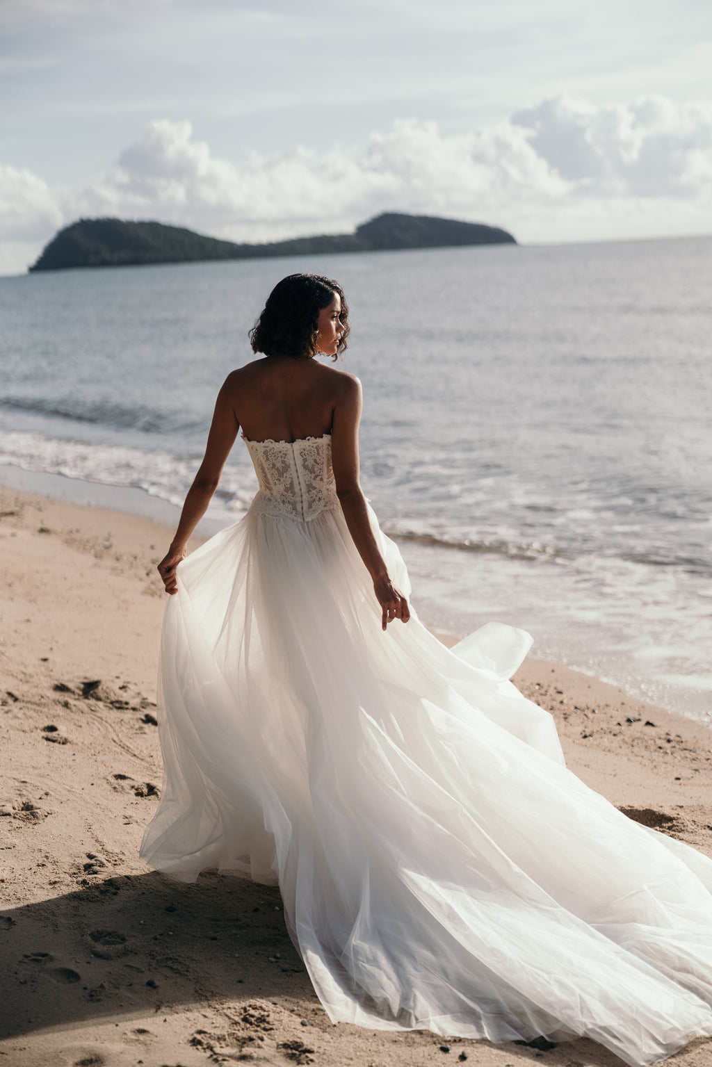 Begonia Wedding Dress by Alena Leena