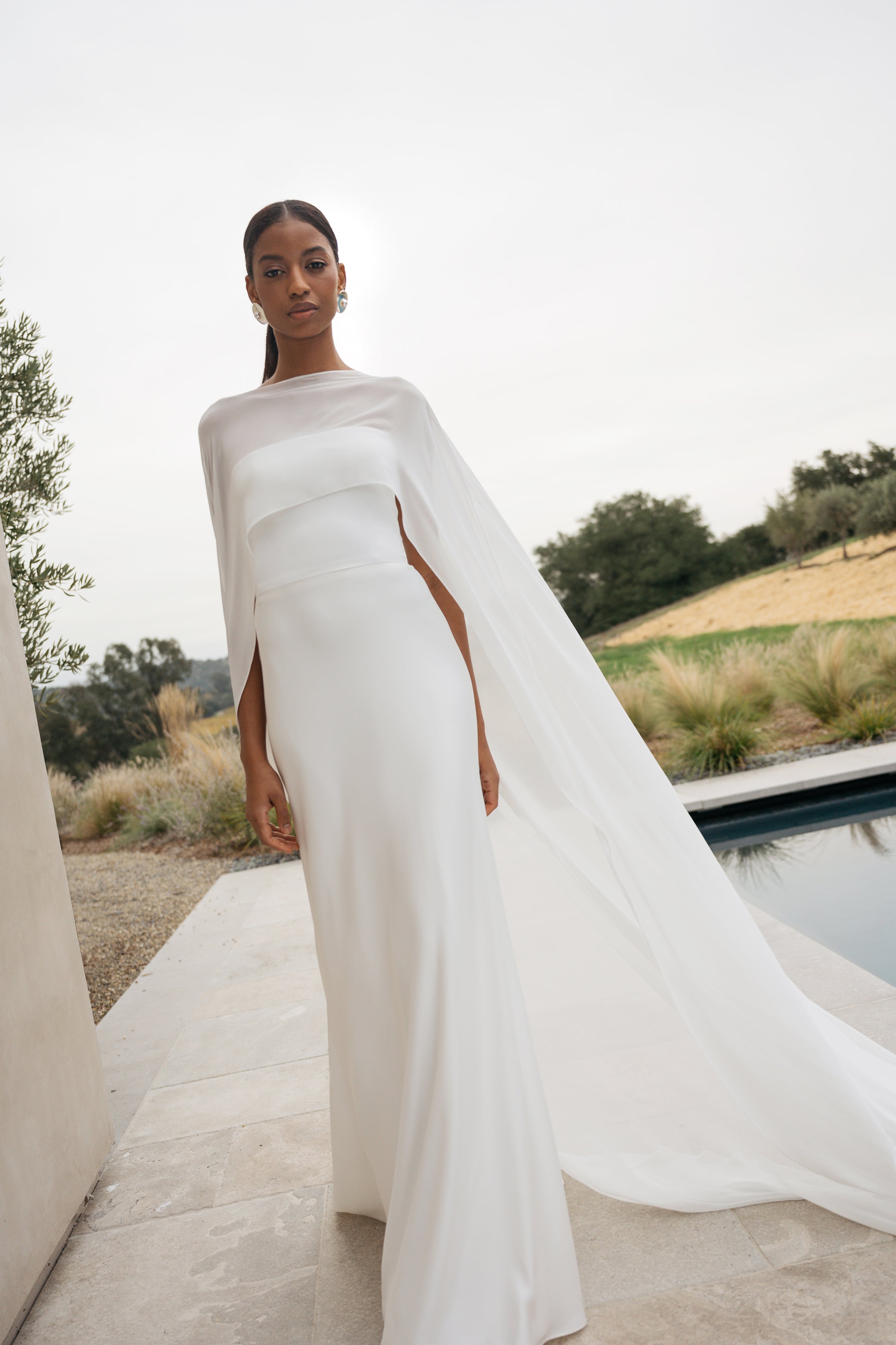 Veils & Accessories – Wedding Boutique