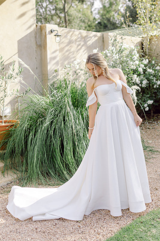MIMOSA. UK12- Preloved Wedding Dress