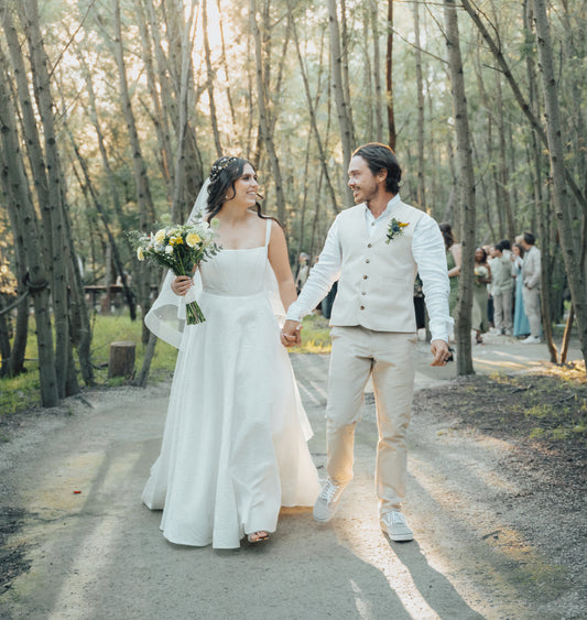 CATTLEYA. UK12 - Preloved Wedding Dress