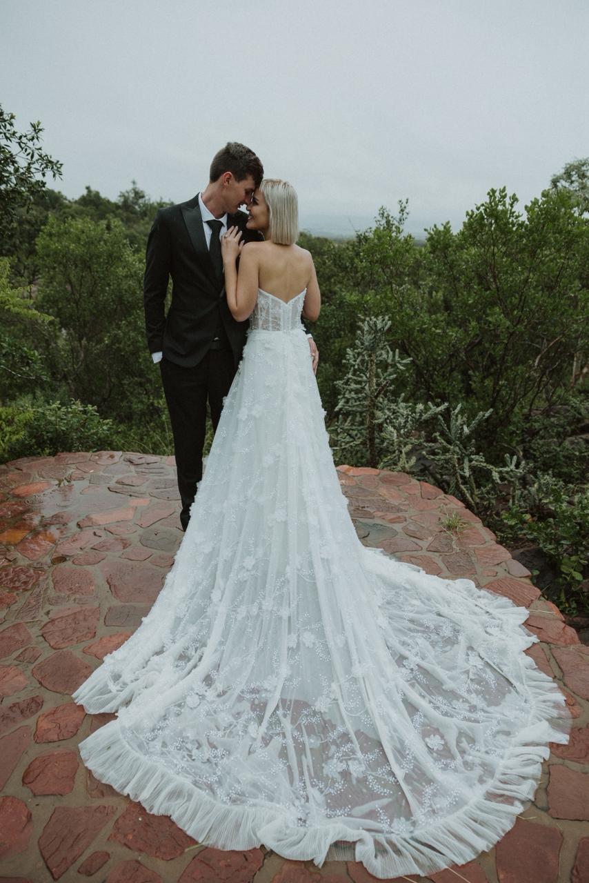 COSMOS. UK12- Preloved Wedding Dress