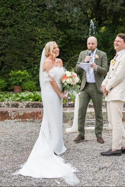 BANKSIA. UK10 - Preloved Wedding Dress