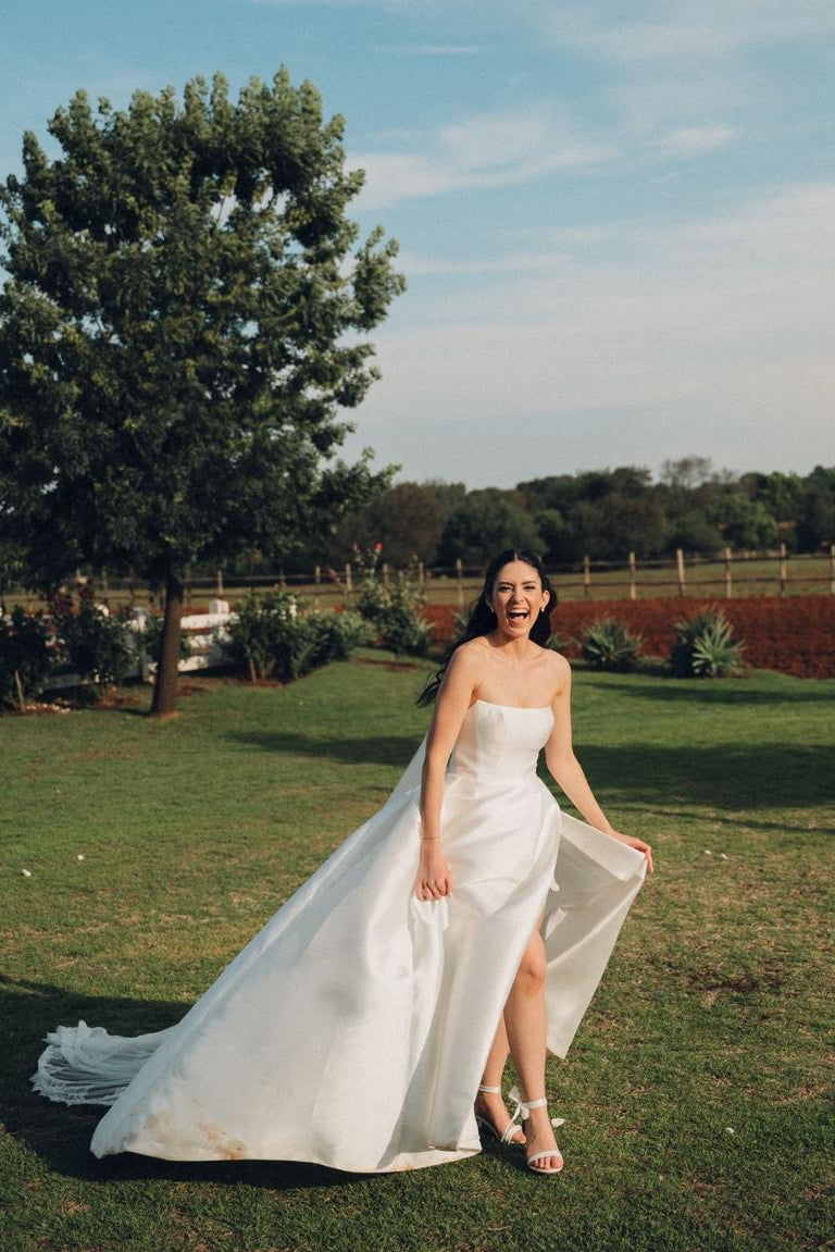 CATHERINE. UK8- Preloved Wedding Dress