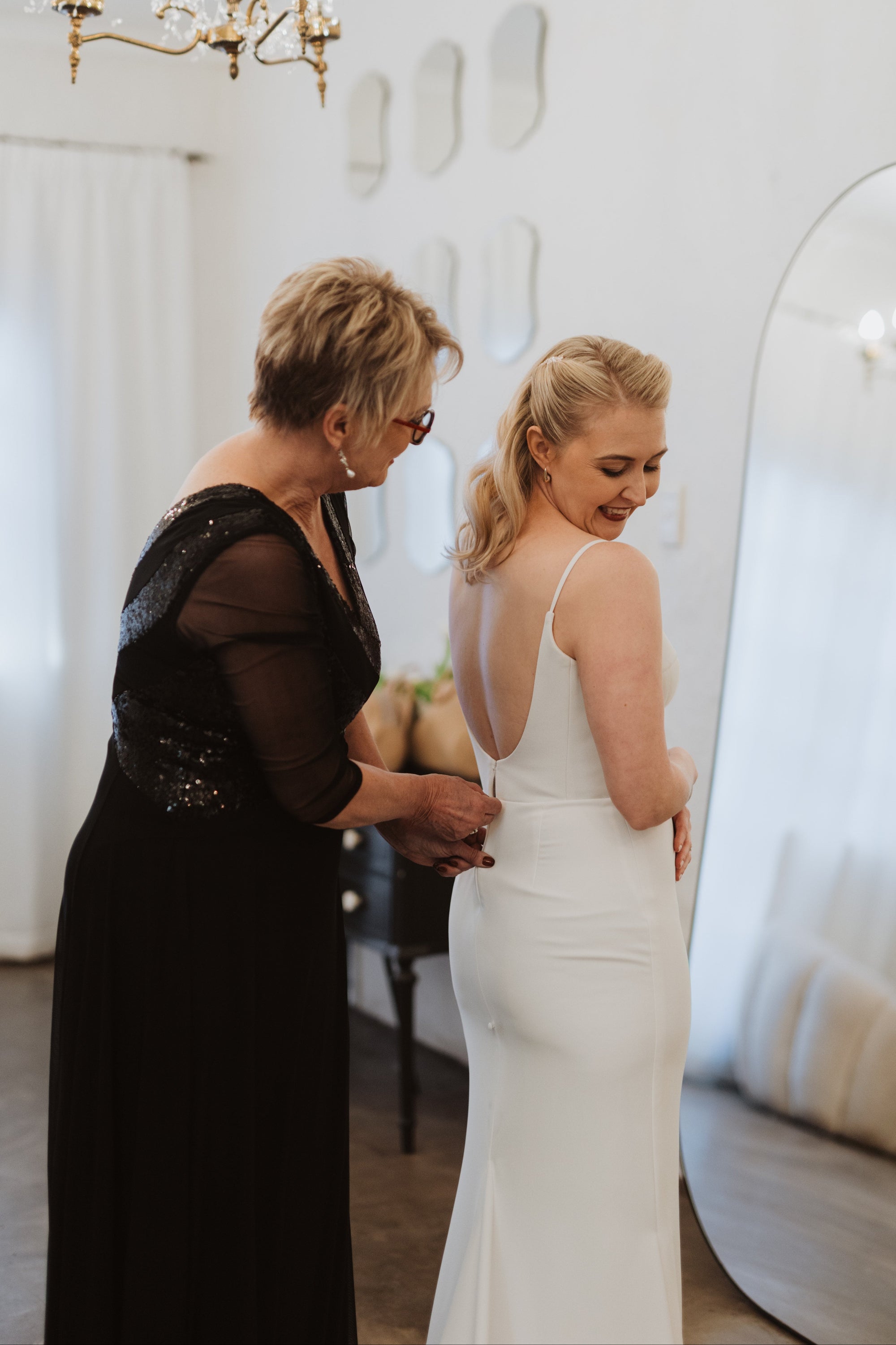 FREESIA. UK12- Preloved Wedding Dress