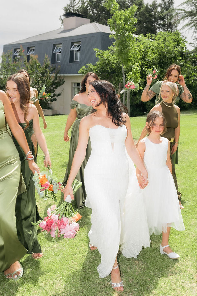 LINNEA. UK8- Preloved Wedding Dress