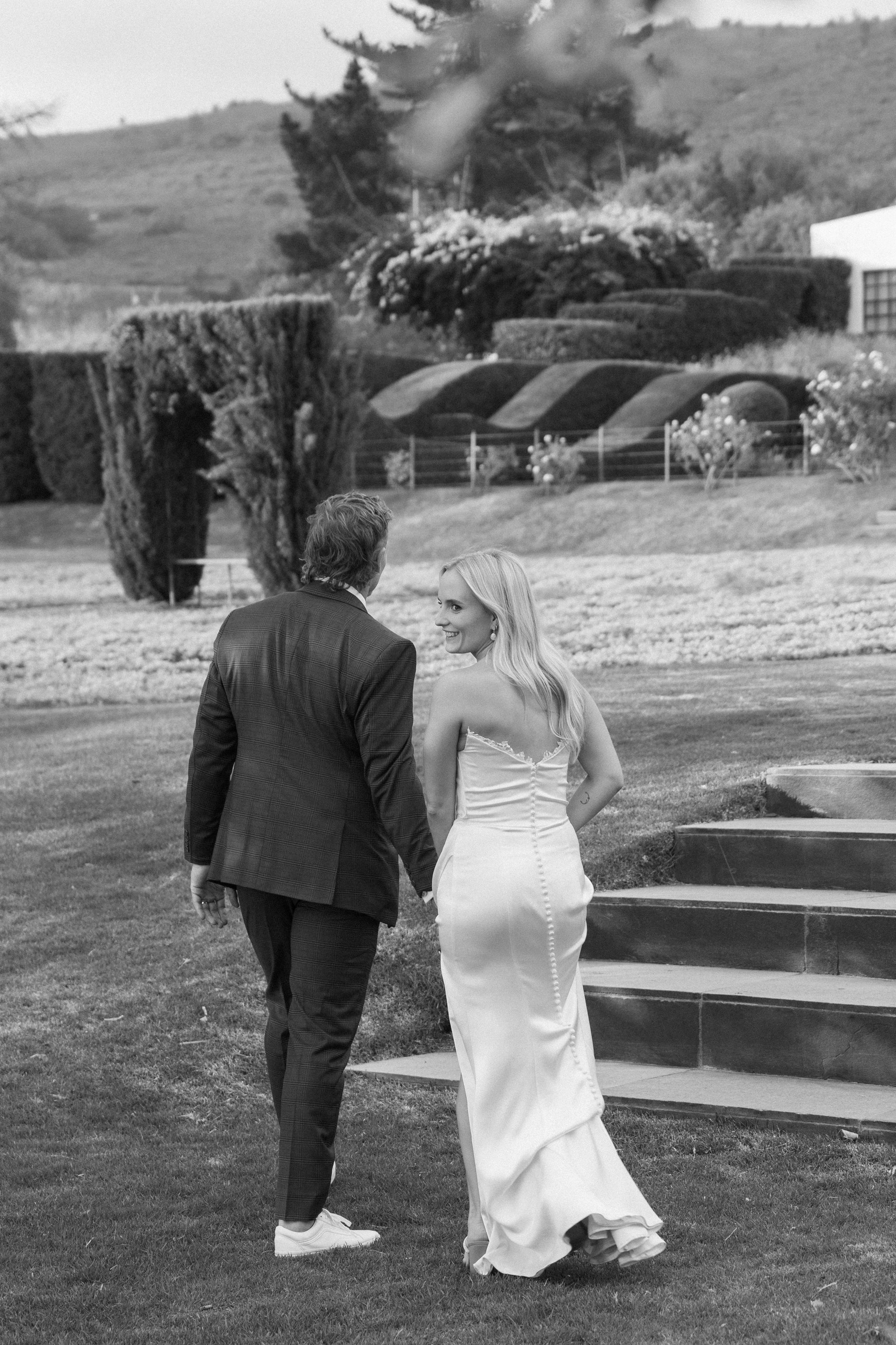 VIVIANA. UK6- Preloved Wedding Dress