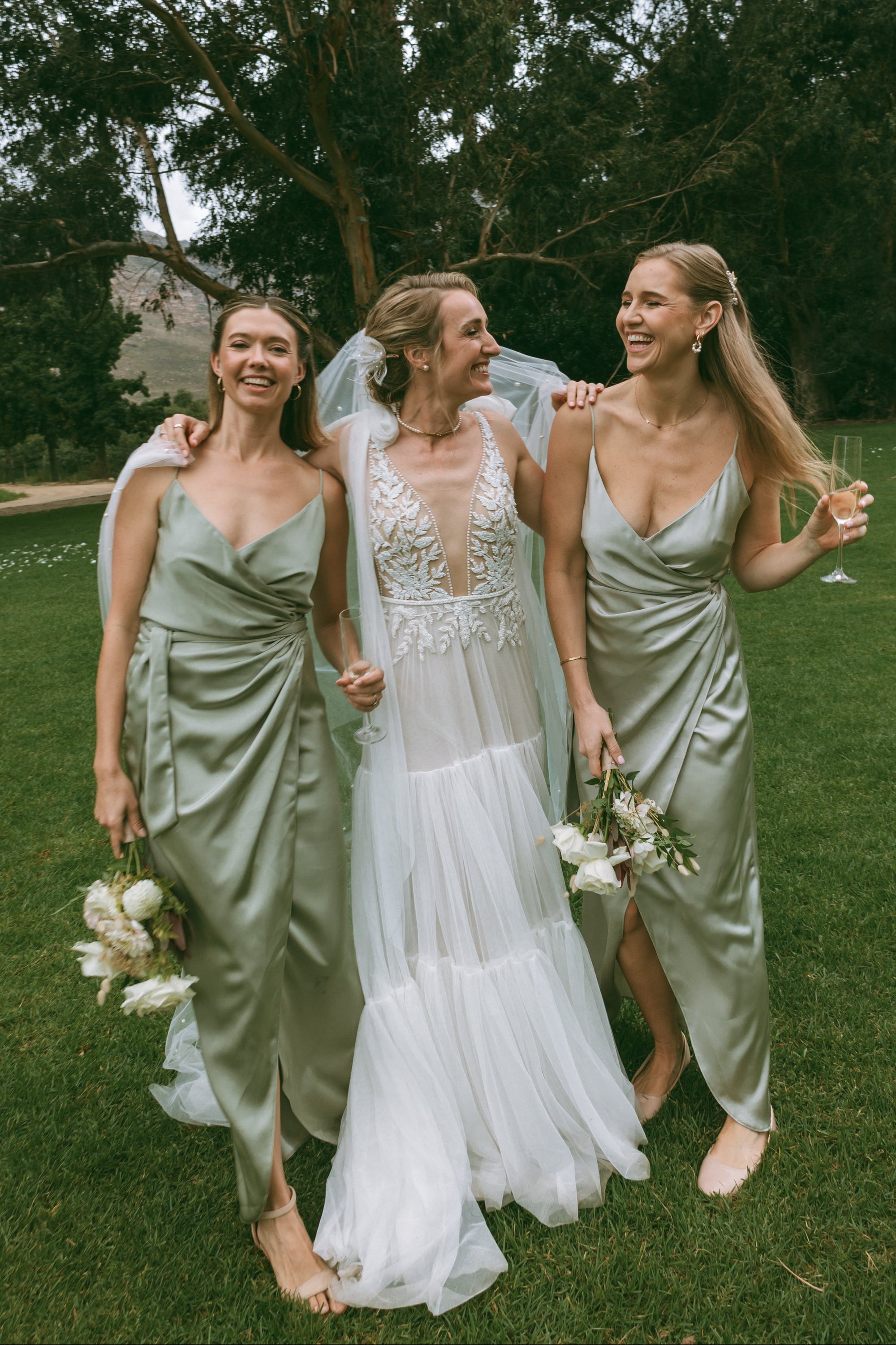 WYLDA. UK10- Preloved Wedding Dress