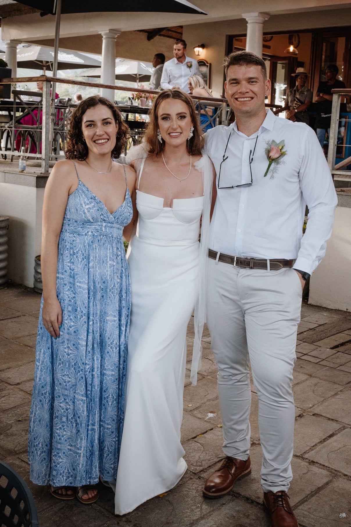 MONSTERA. UK12- Preloved Wedding Dress