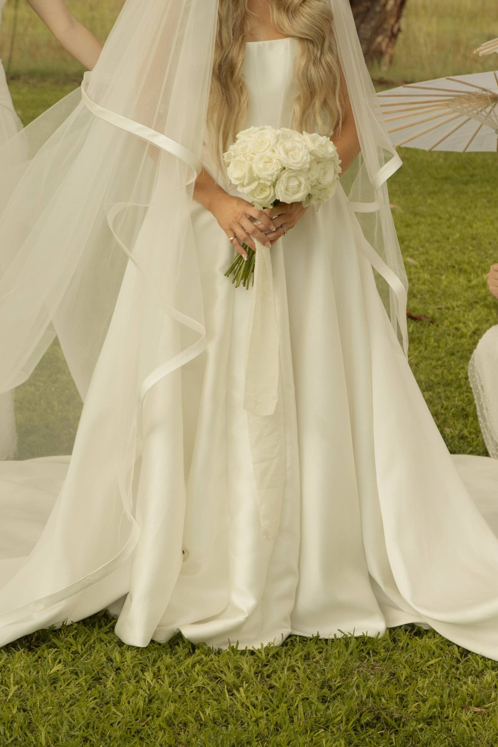 DAHLIA. UK10- Preloved Wedding Dress