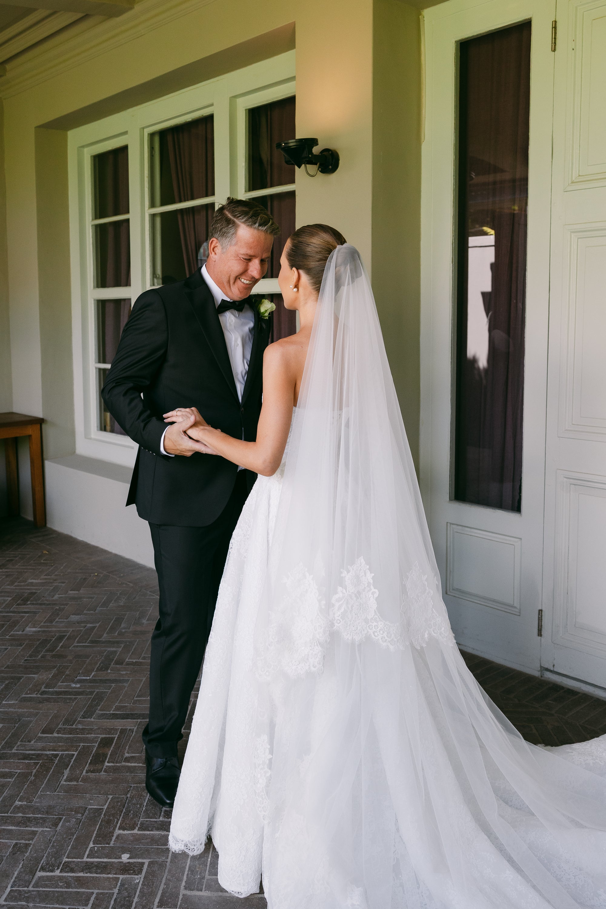 Scarlett Lace Veil with Blusher (extra length)