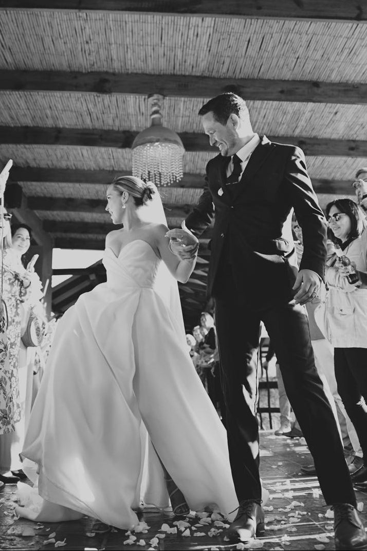 DANDELION. UK10 - Preloved Wedding Dress
