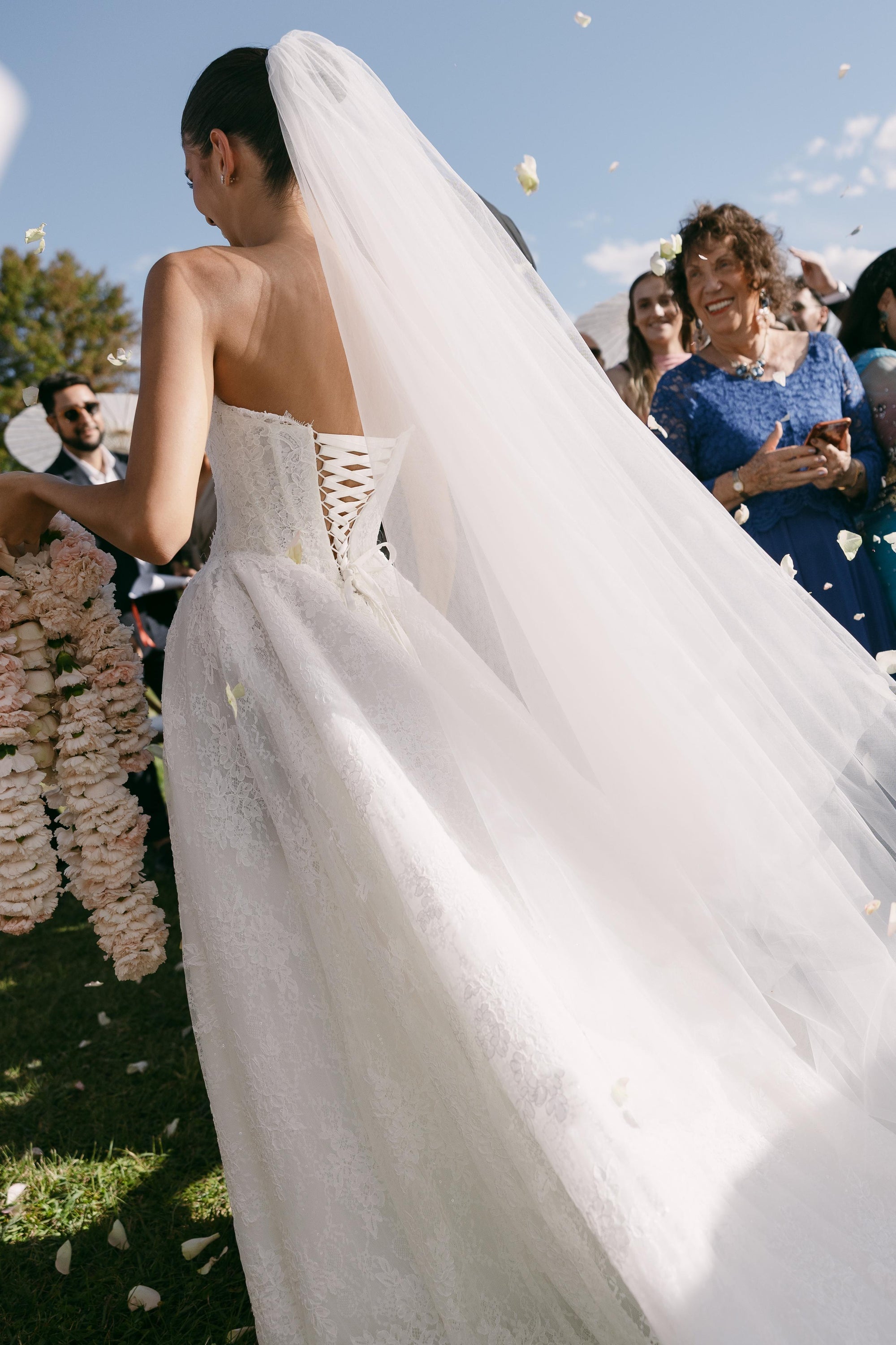 DAHLIA LACE. UK4- Preloved Wedding Dress