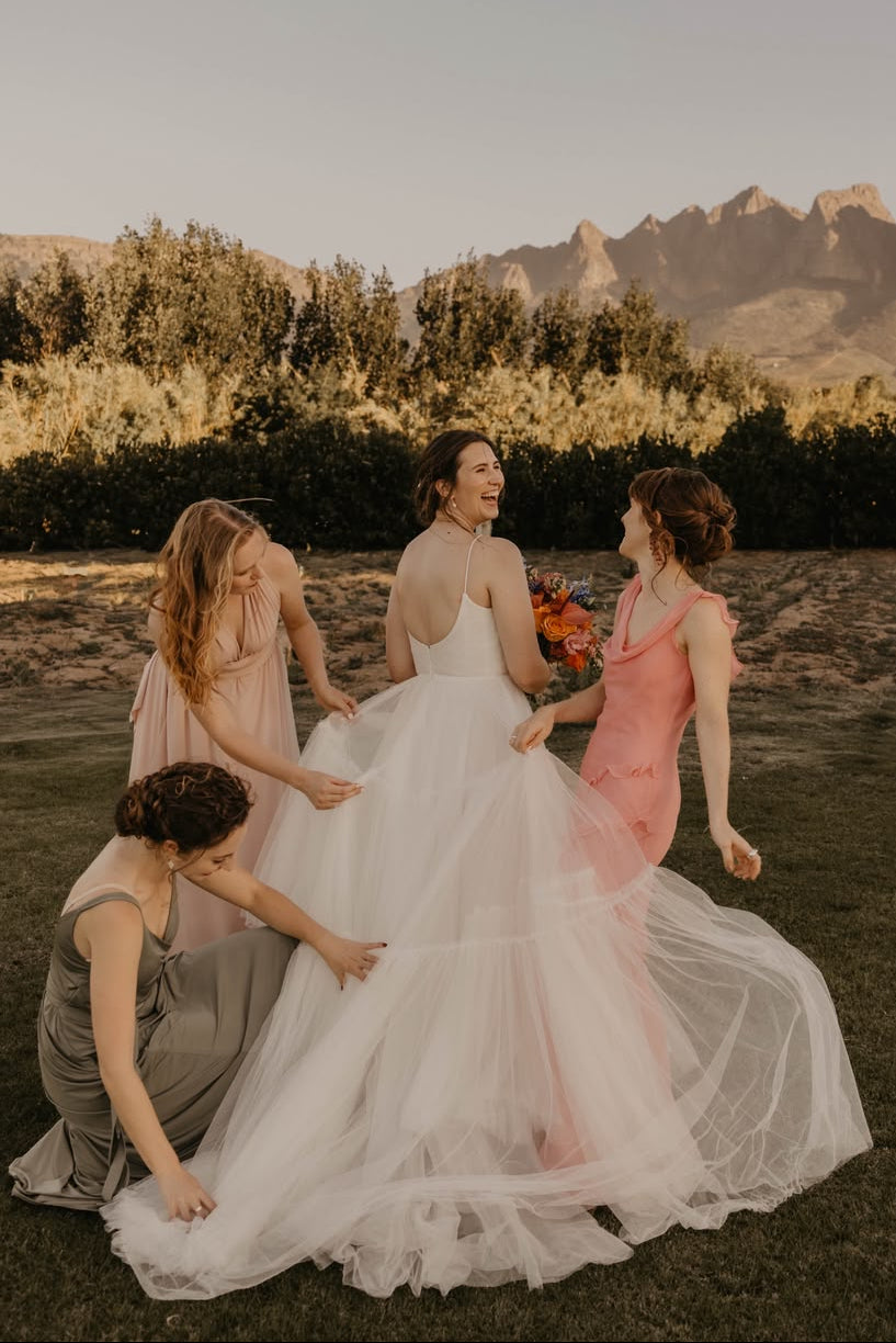 SANTOLINA. UK12 - Preloved Wedding Dress