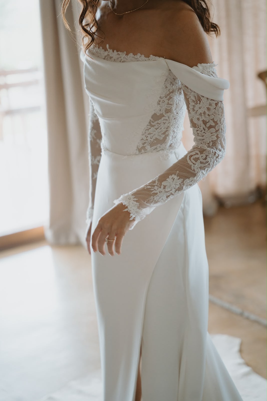 VERONICA. UK8 - Preloved Wedding Dress
