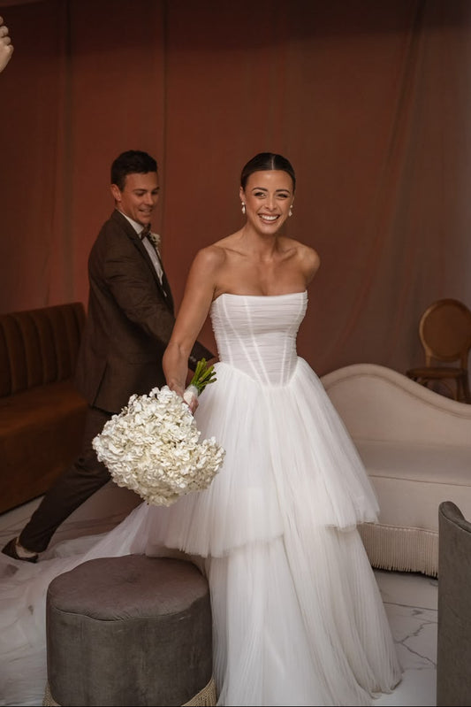 NEEM. UK6- Preloved Wedding Dress