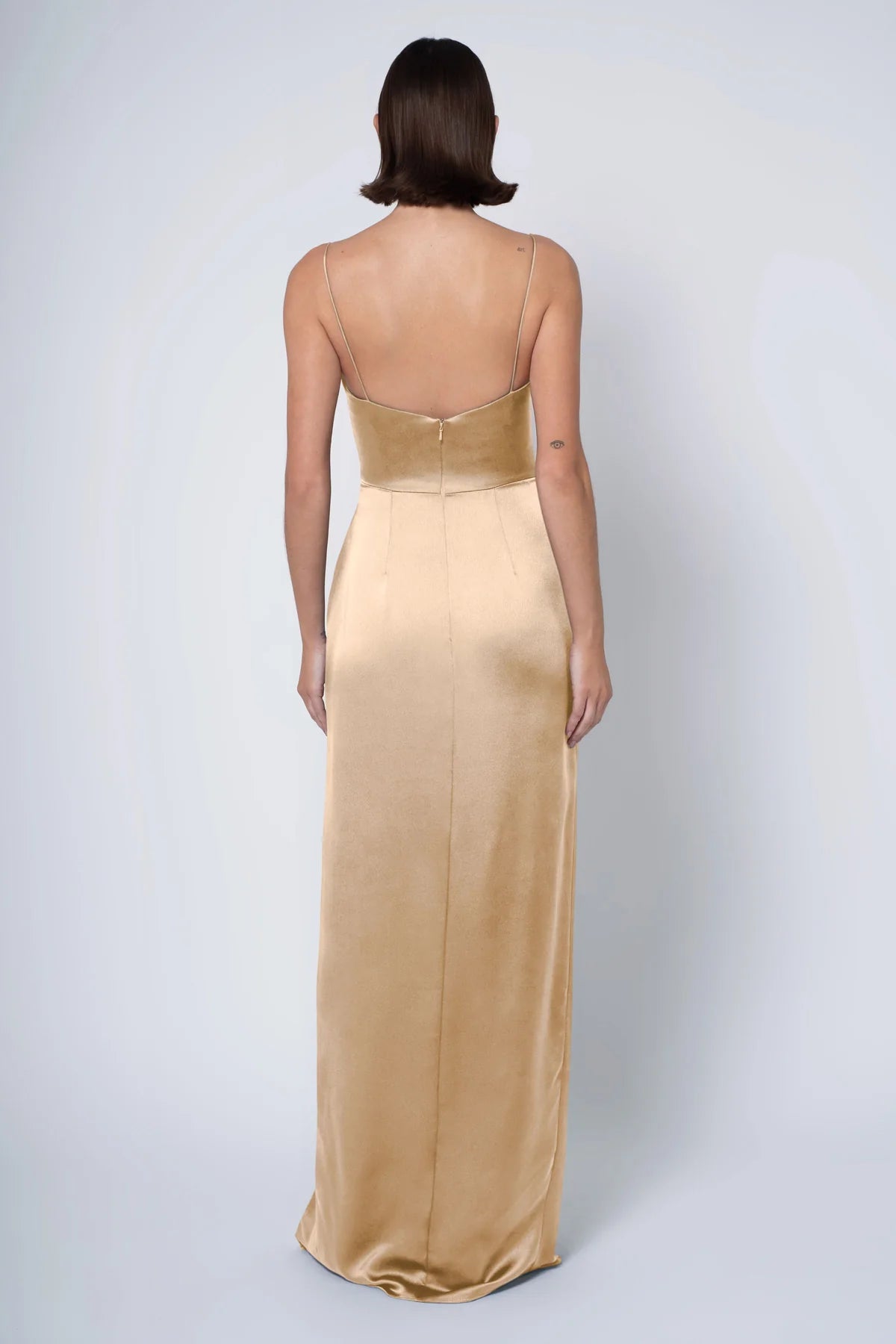 Wren in Pale Gold